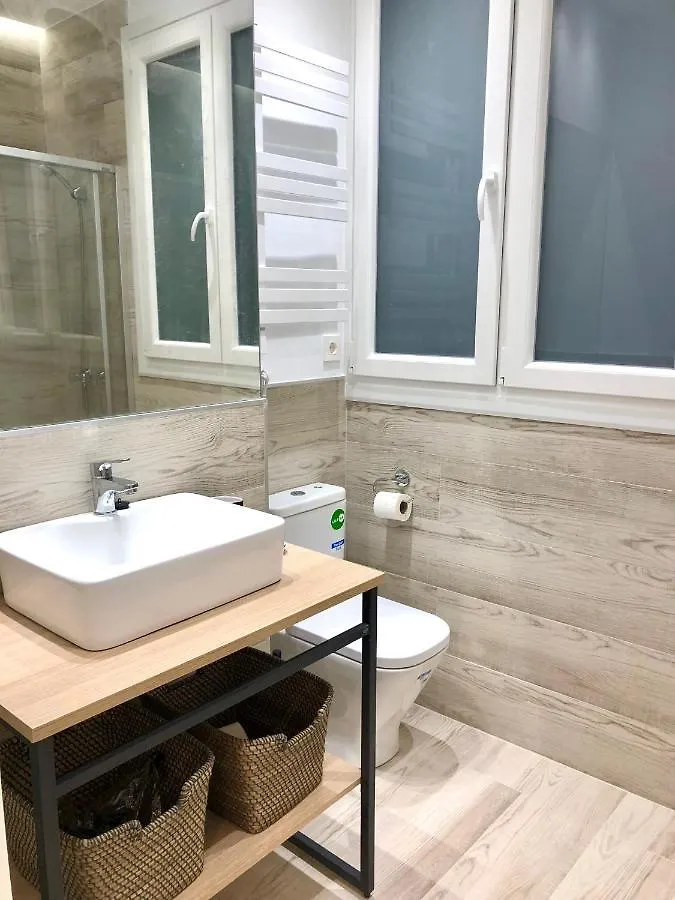 Foodies Location. Surf. Netflix . 3 Bdr San Sebastián 0*,  Spanien
